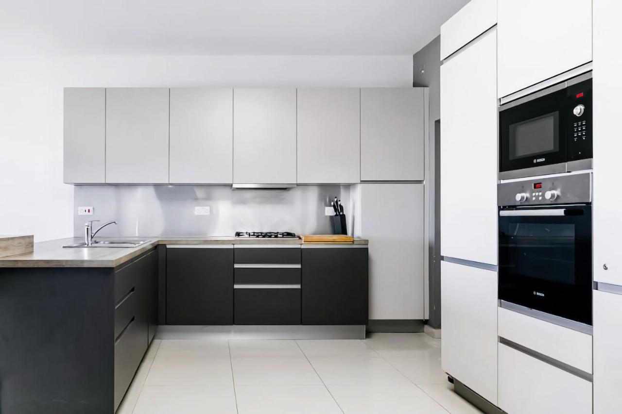 Award Winning Apartment St Julians Сент Джулианс Экстерьер фото
